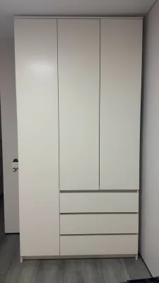Шкаф для одежды распашной