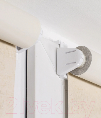Рулонная штора LEGRAND Блэкаут Фрост 80.5x175 / 58096453