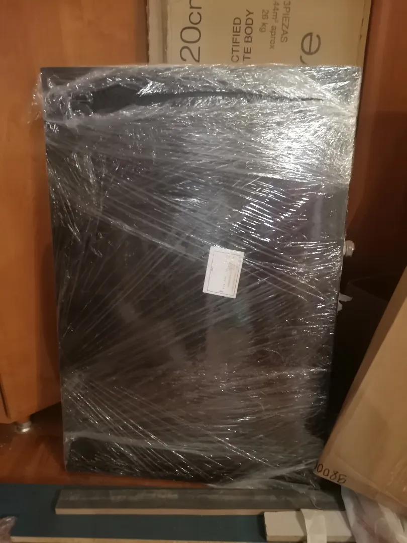 Продам часть столешницу egger f311 st87