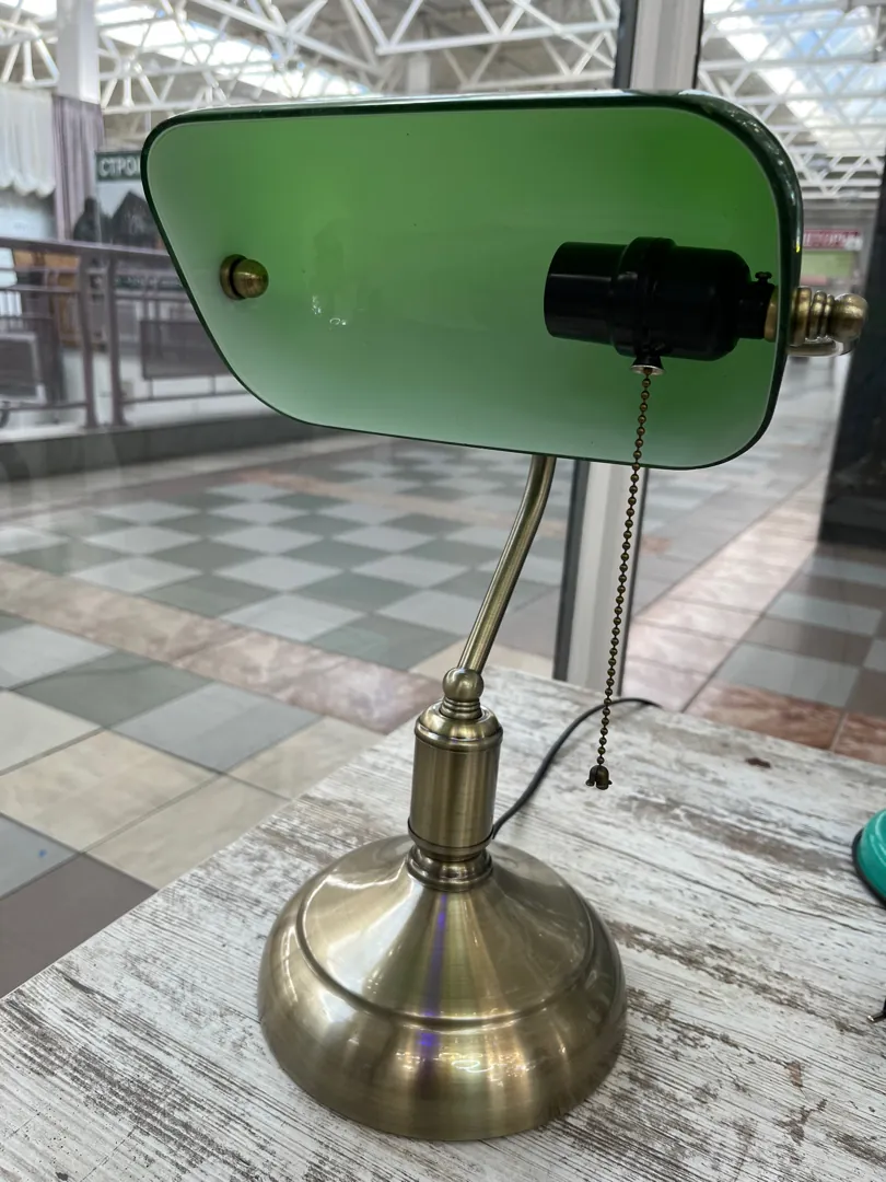 Лампа настольная нквд