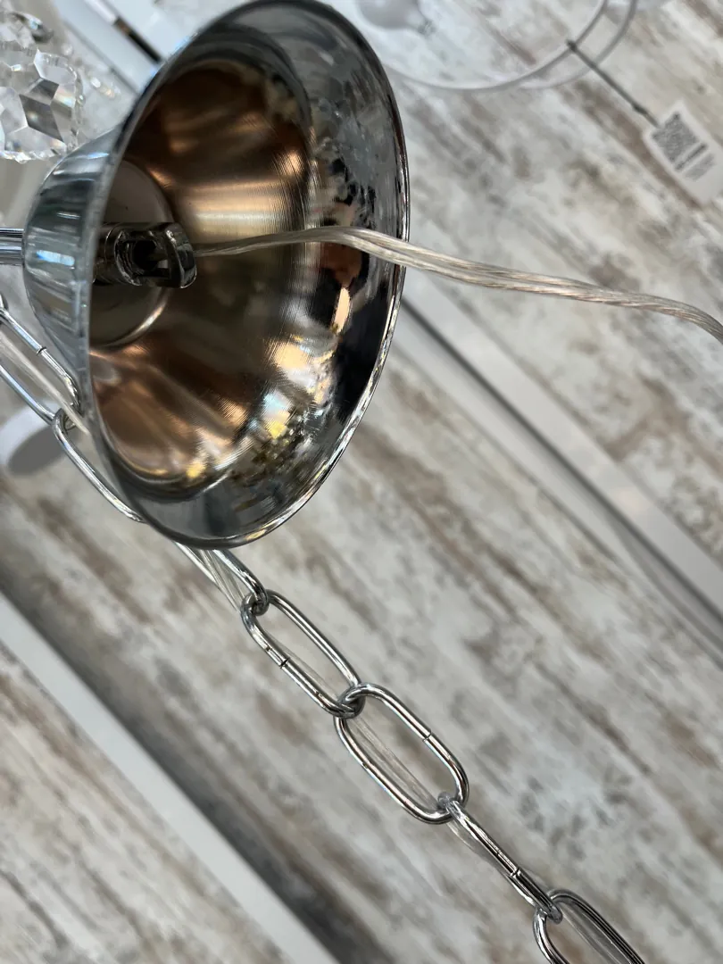 Люстра классическая из хрустального стекла на 8 лампочек