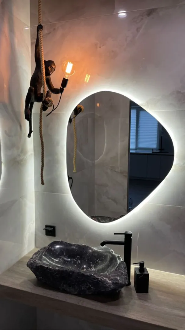 Подвесной светильник обезьянка