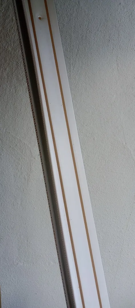 Потолочный карниз