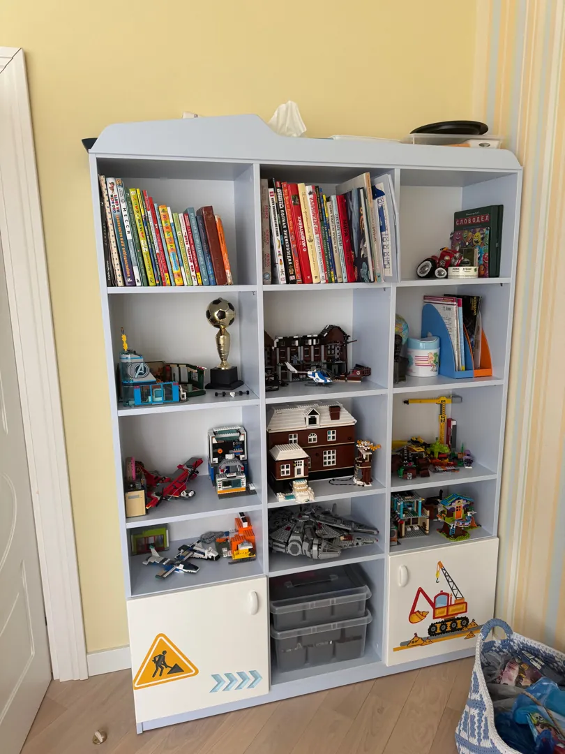 Стеллаж детский