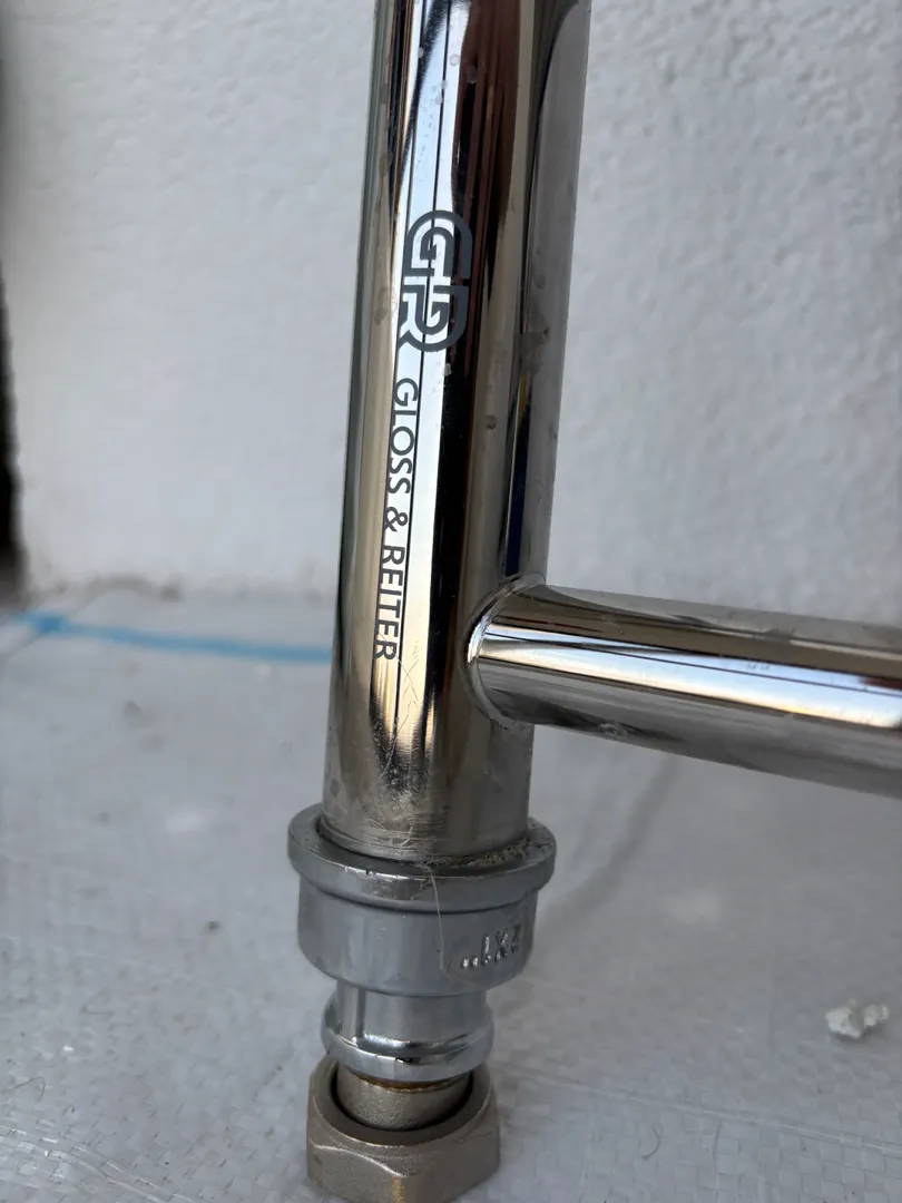 Полотенцесушитель gloss&reiter raduga л. 40х80.д8