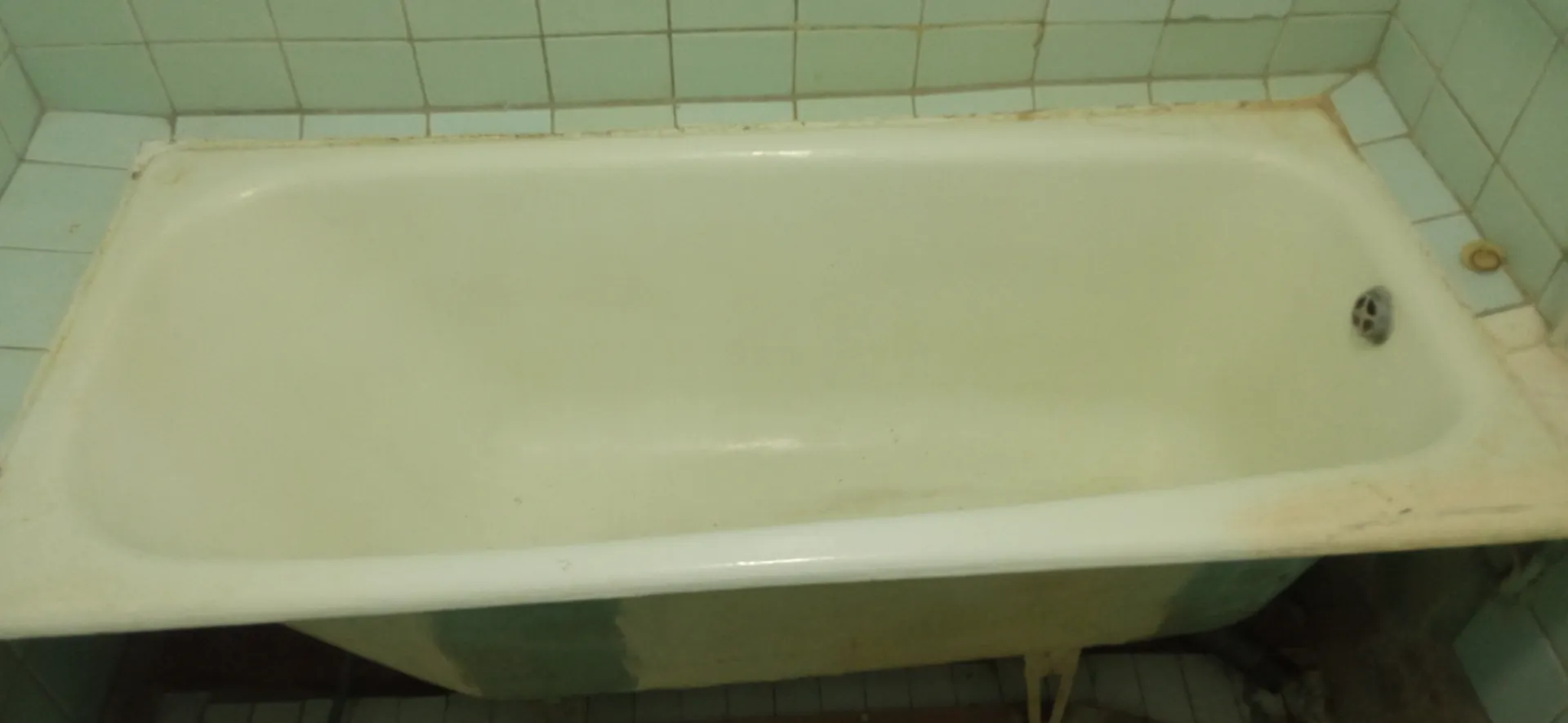 Ванна чугунная