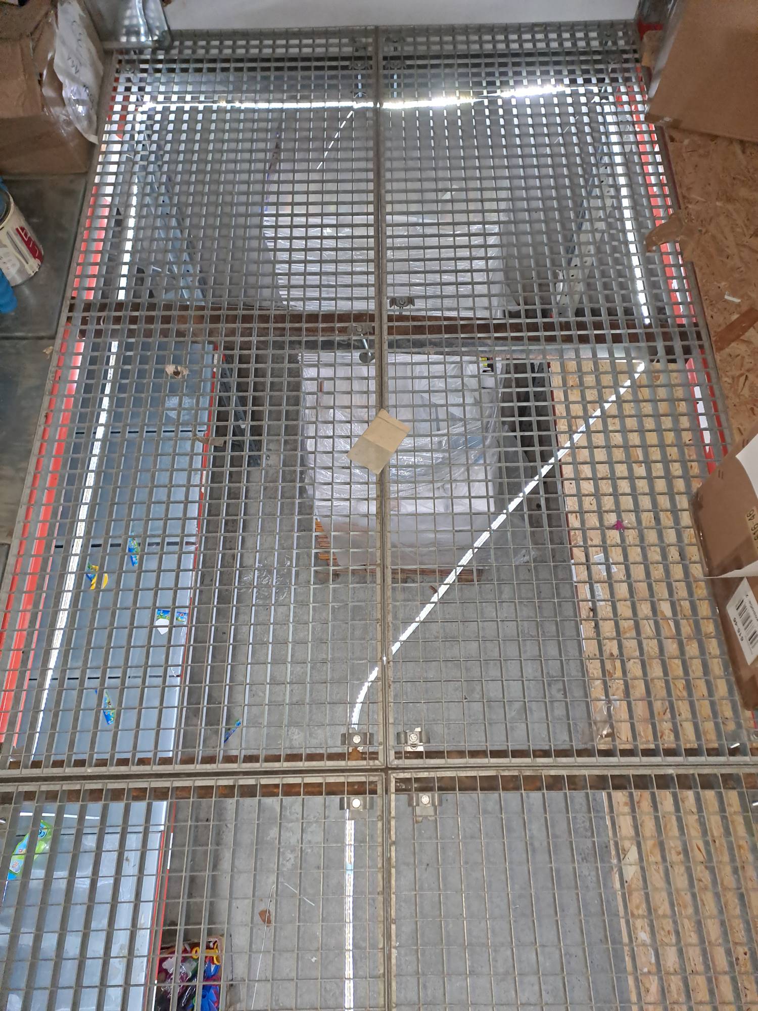 Решётка для мезонина