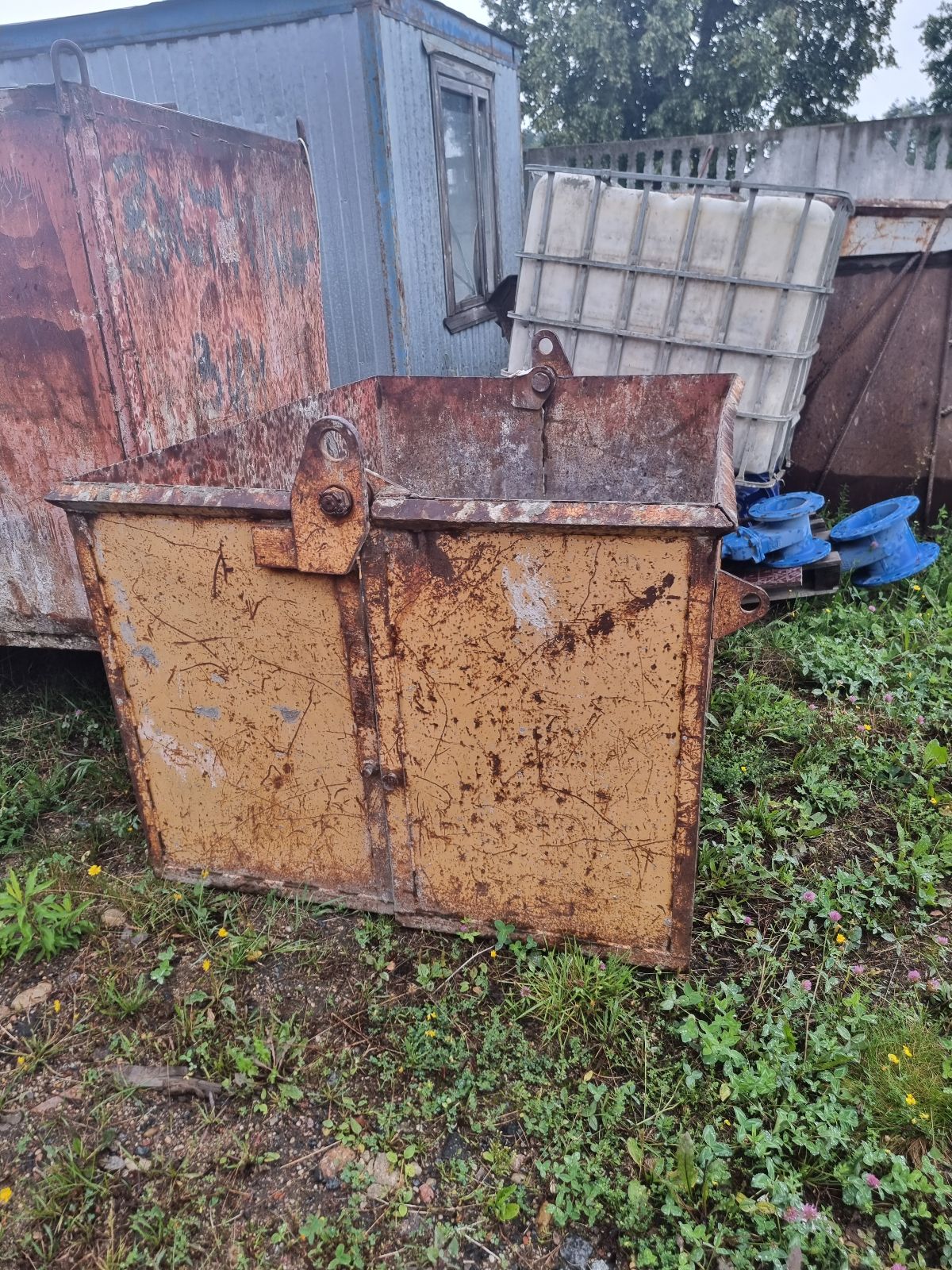 Ящик для мусора