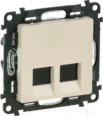 Розетка Legrand Valena Life 753541