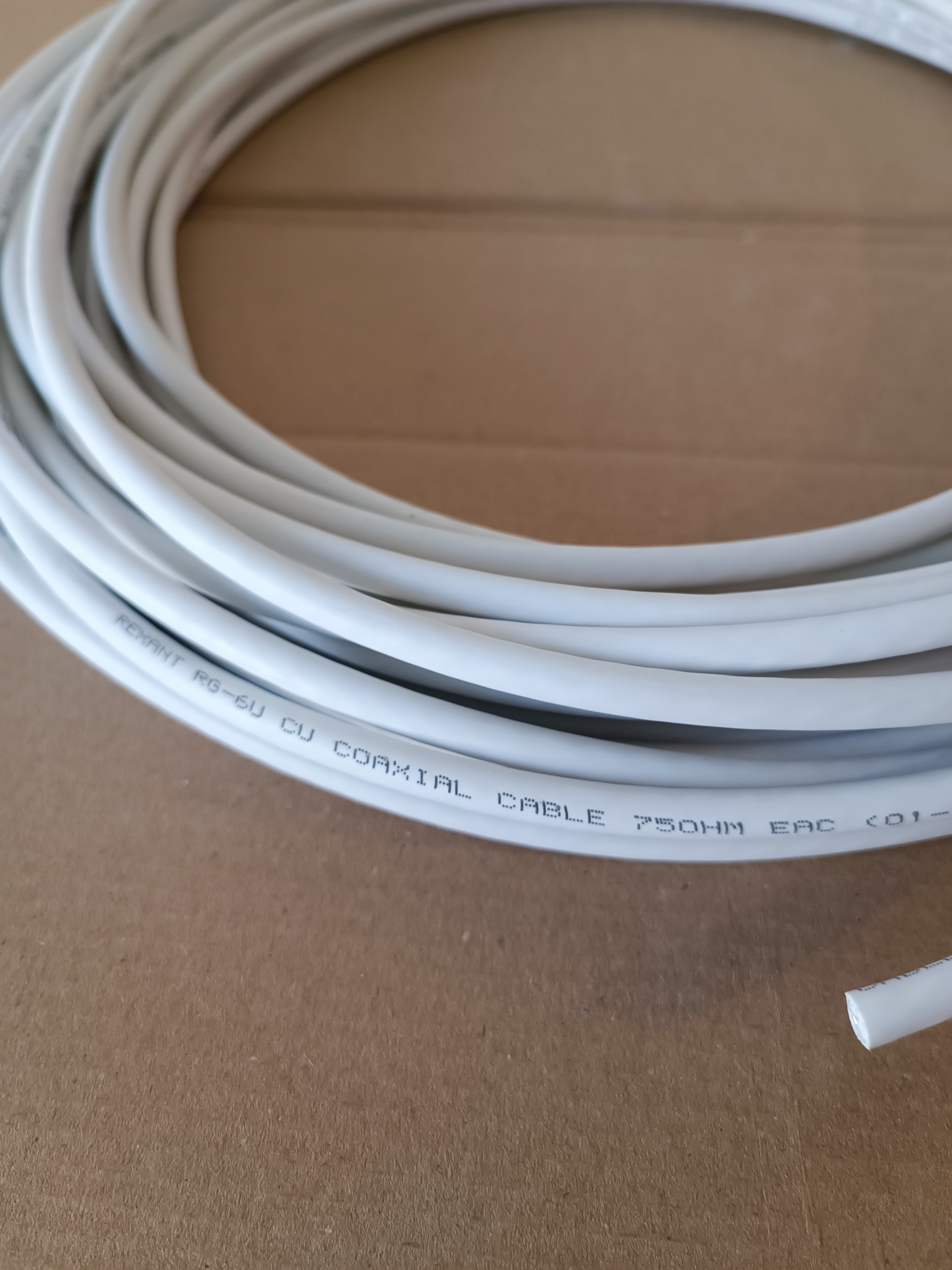 Кабель коаксиальный rexant rg-6u cu