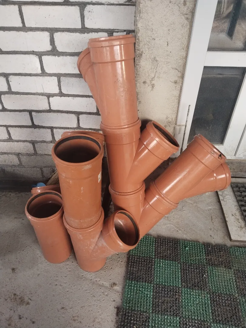 Тройник канализационный 160/160*45, новые instaplast