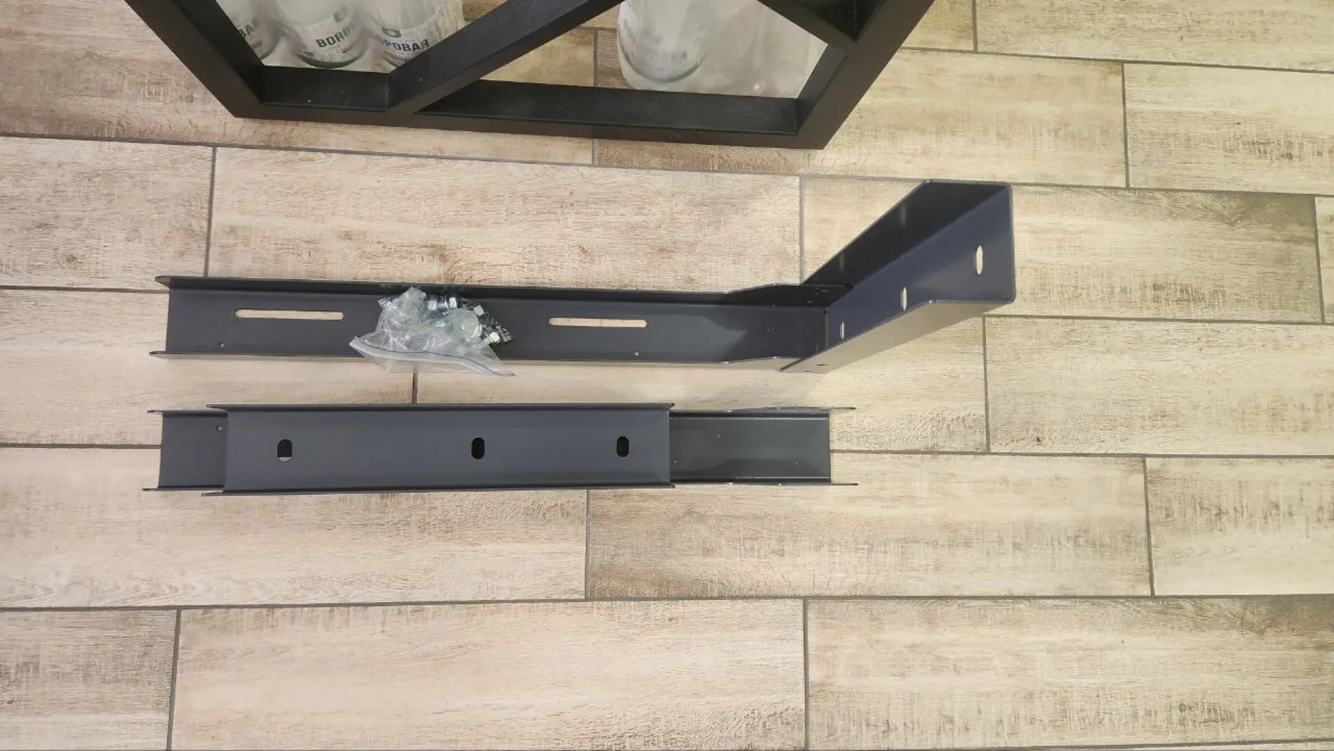 Металлический кронштейн