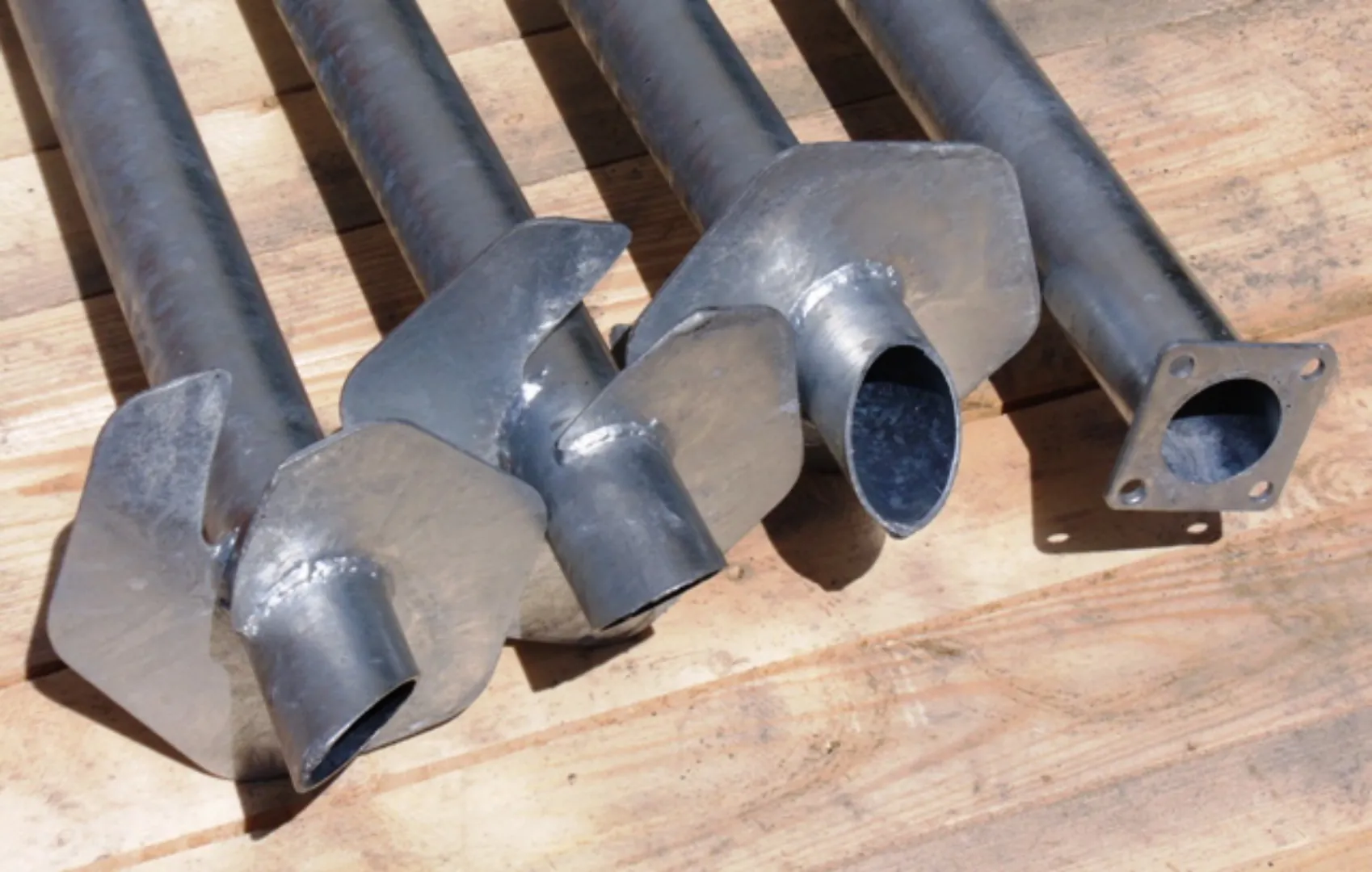 Винтовые сваи оцинкованные 57х1500