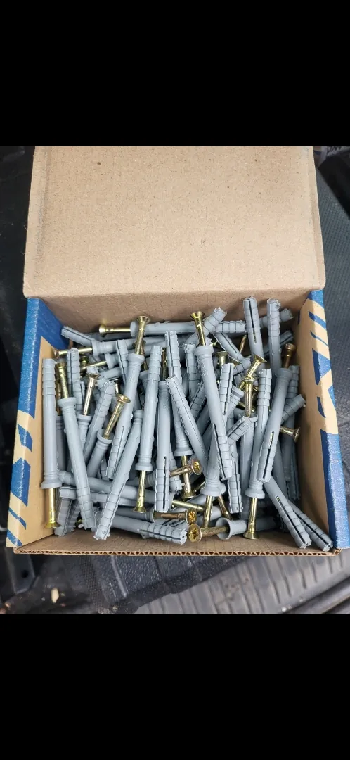 Строительный крепеж