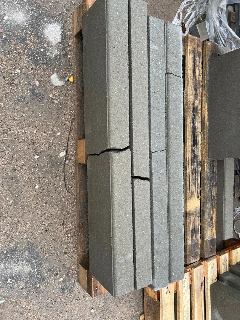 Тротуарный борт некондиционный