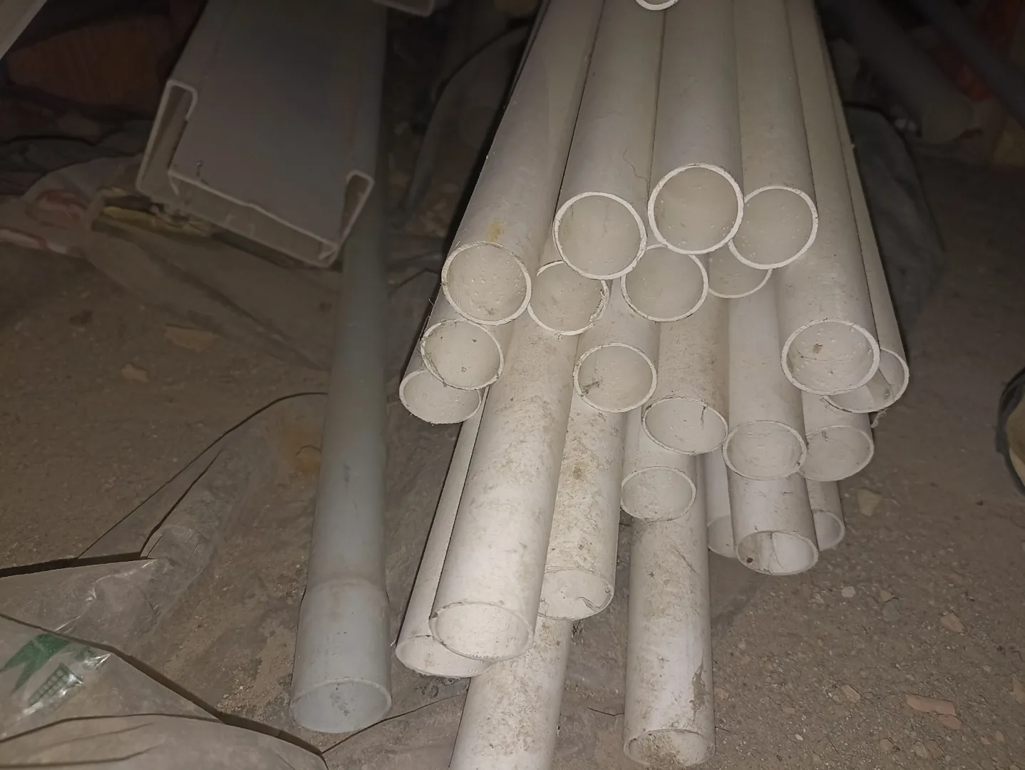 Кабельная канализация плюс сетевые кабели на 39,60 жил, оптиковолокно! есть кусками