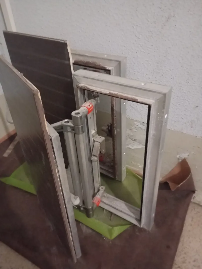 Лючки потайные сантехнические