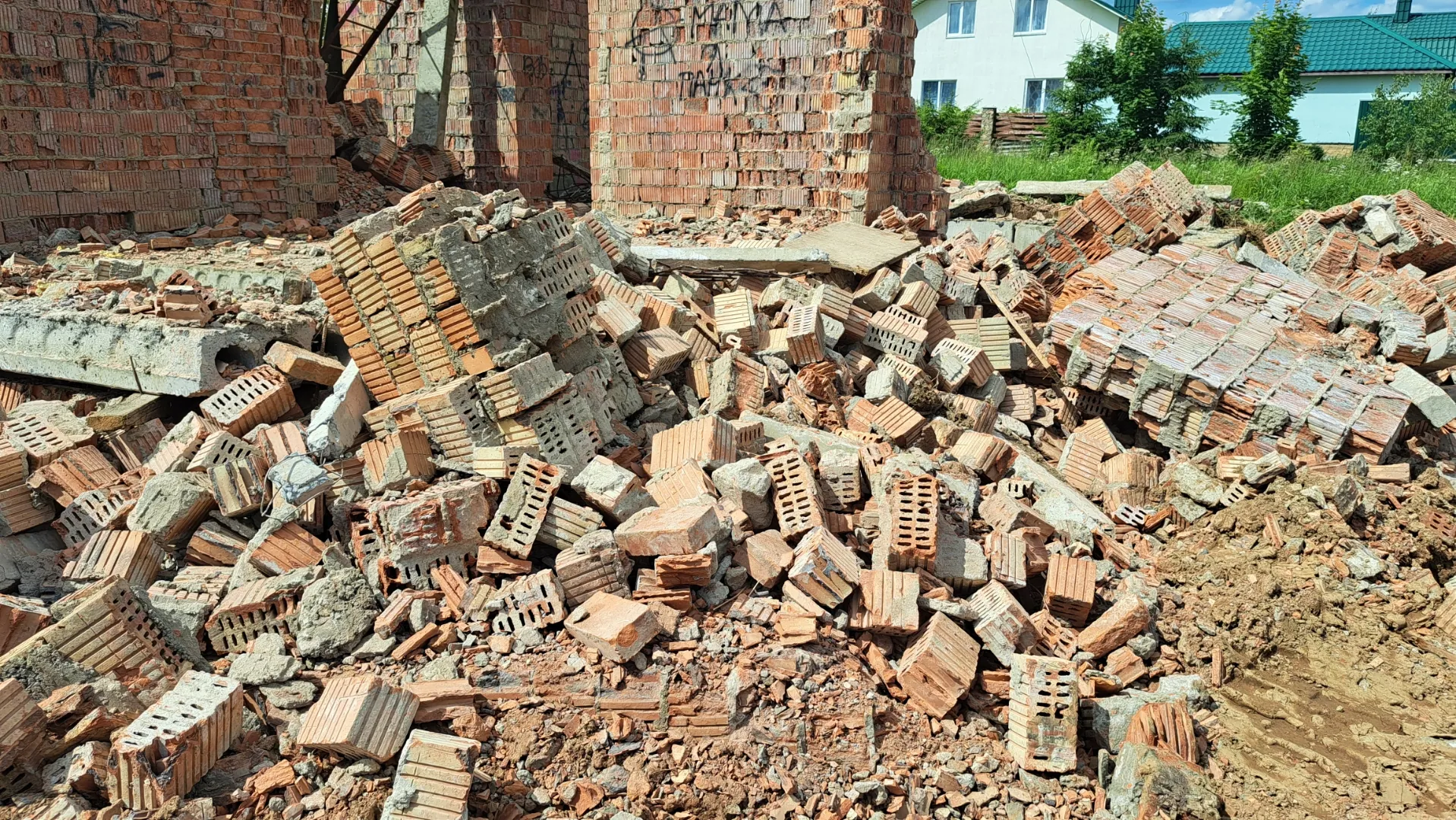 Кирпич двойной б/у