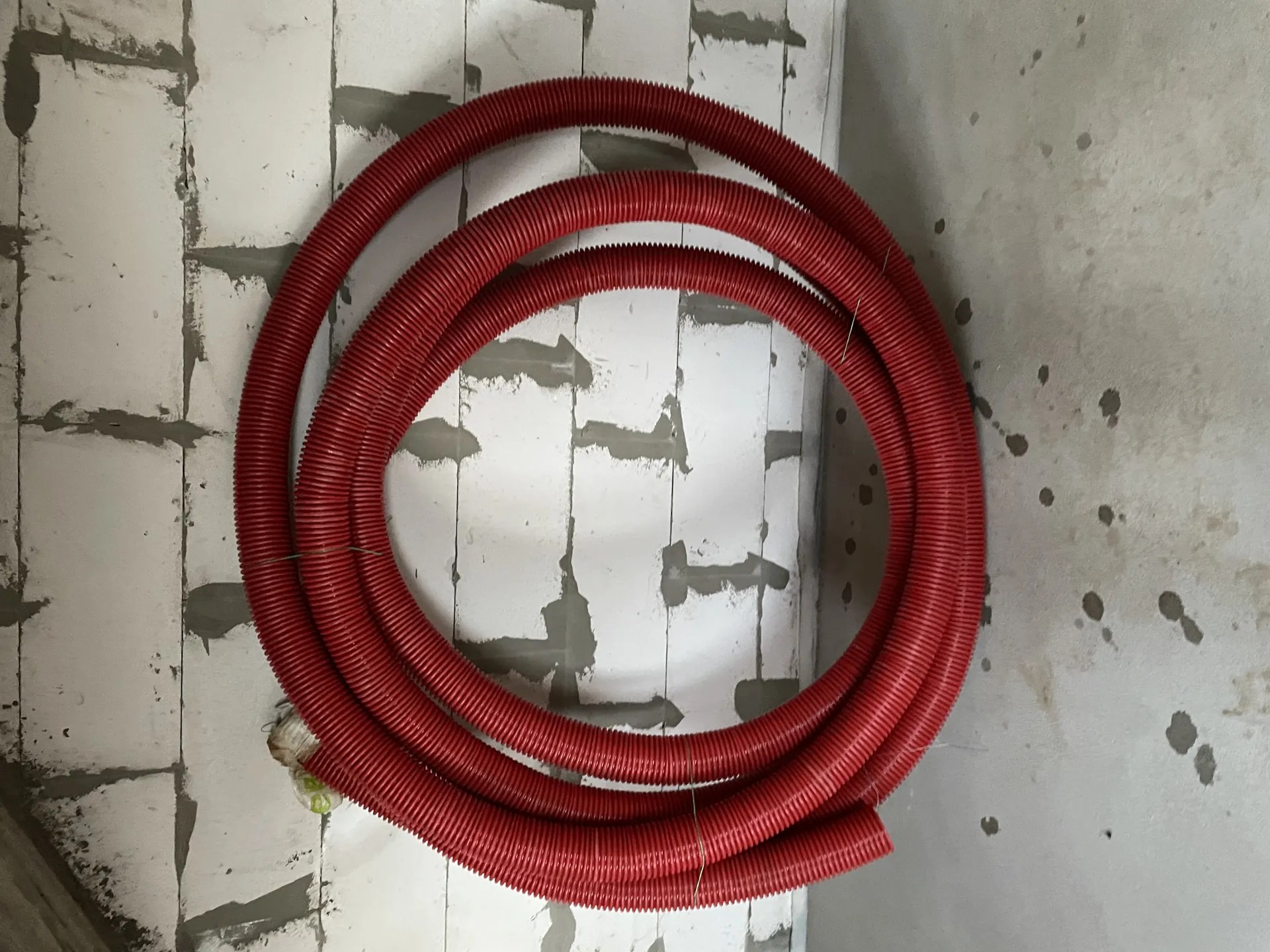 Труба ПНД d.90 гибкая гофрированная