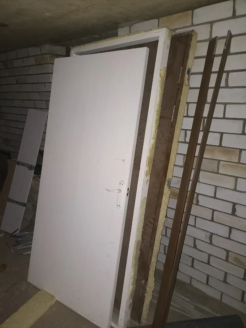 Входные деревянные двери