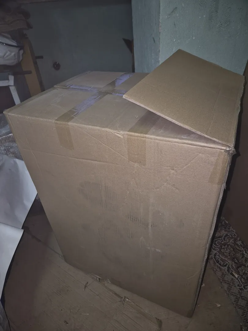 Картонные коробки