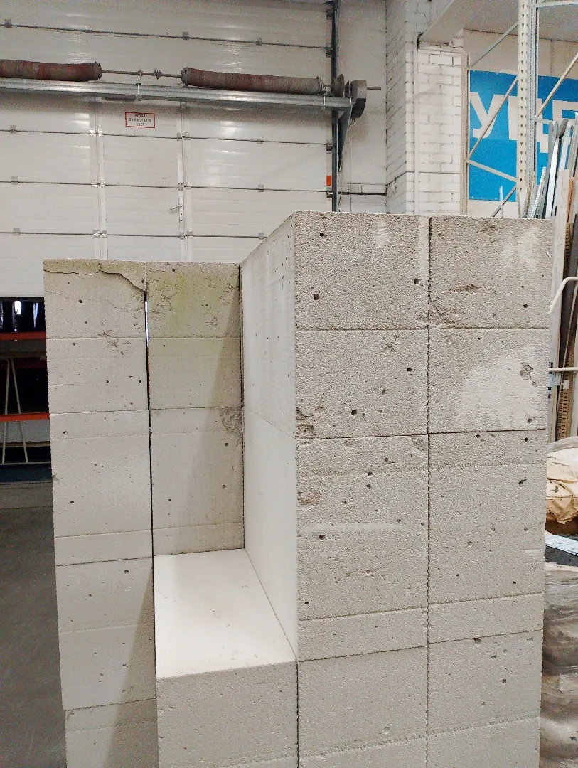 Блок стеновой