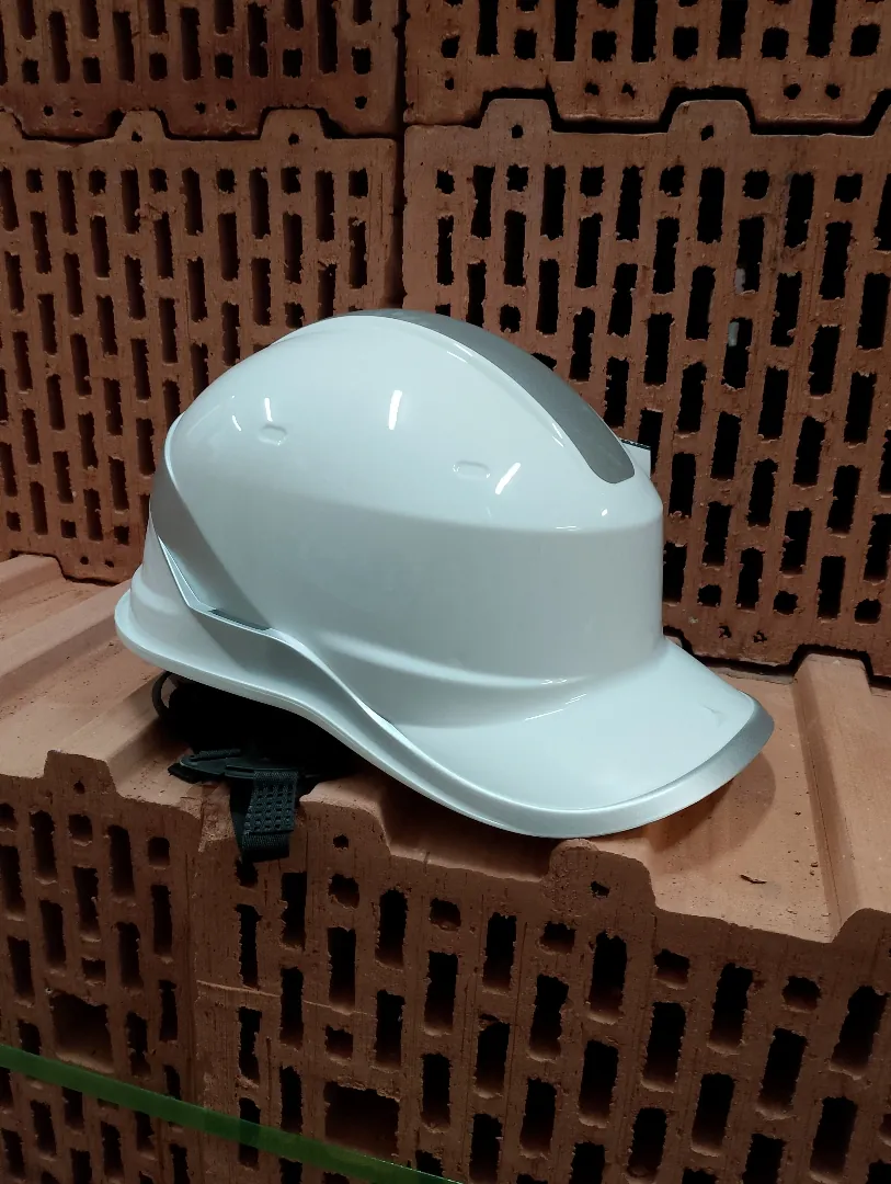 Каска защитная