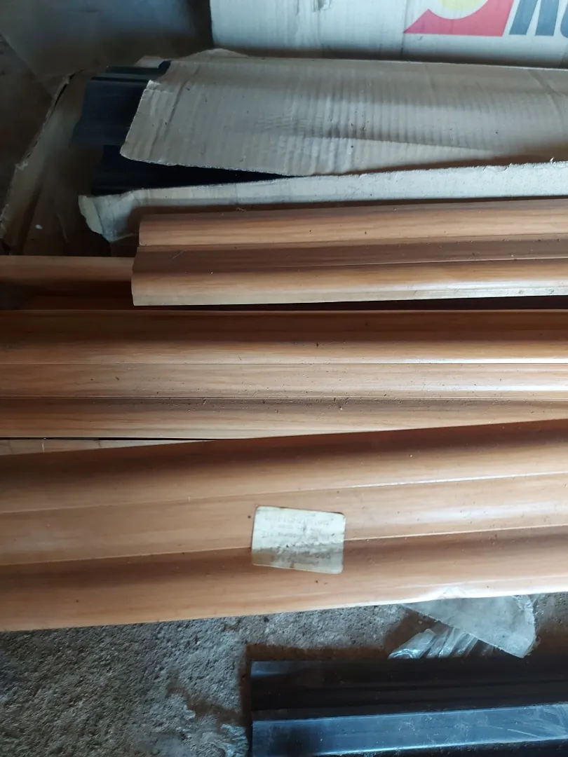 Плинтус пластиковый