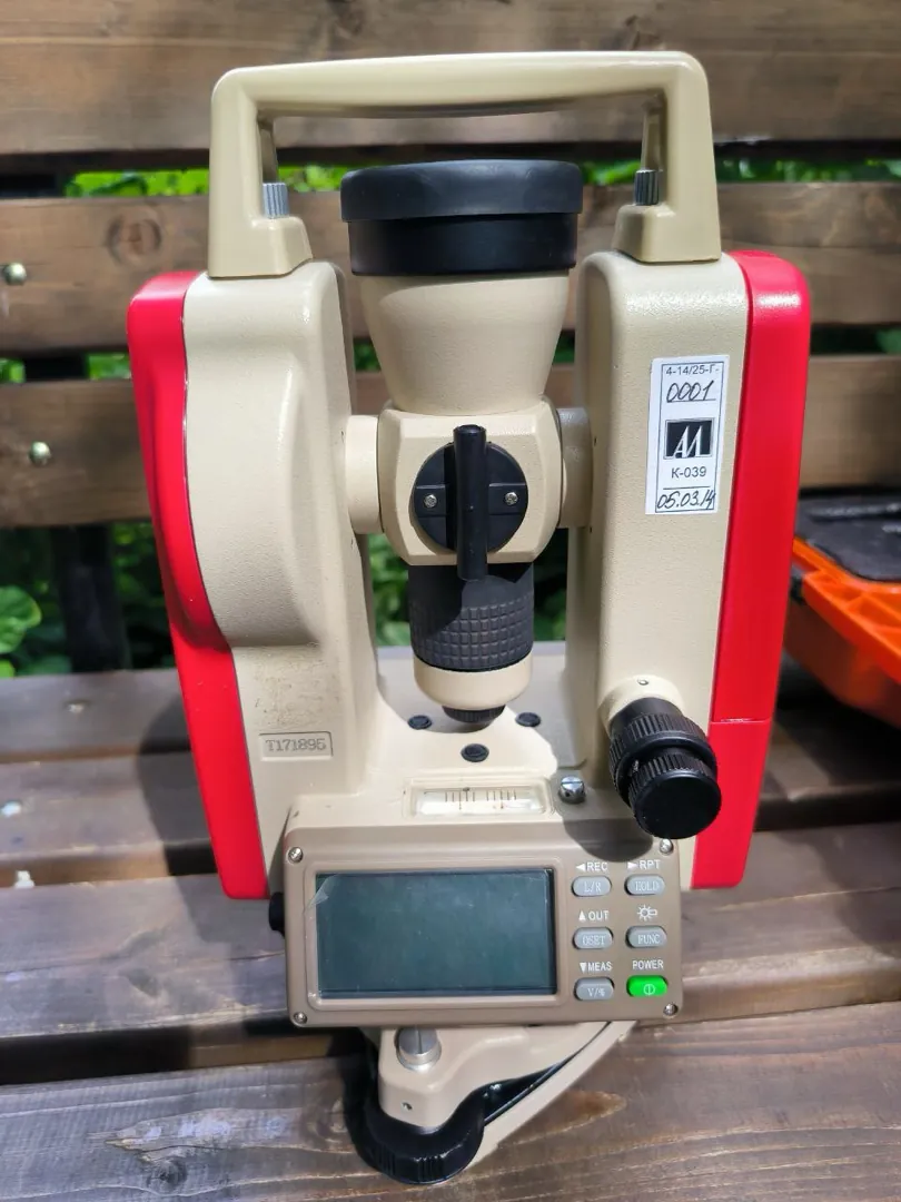 Теодолит