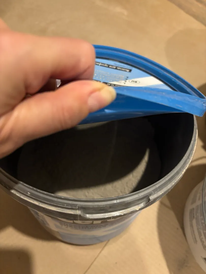 Фуга темно-серая и фуга антрацит