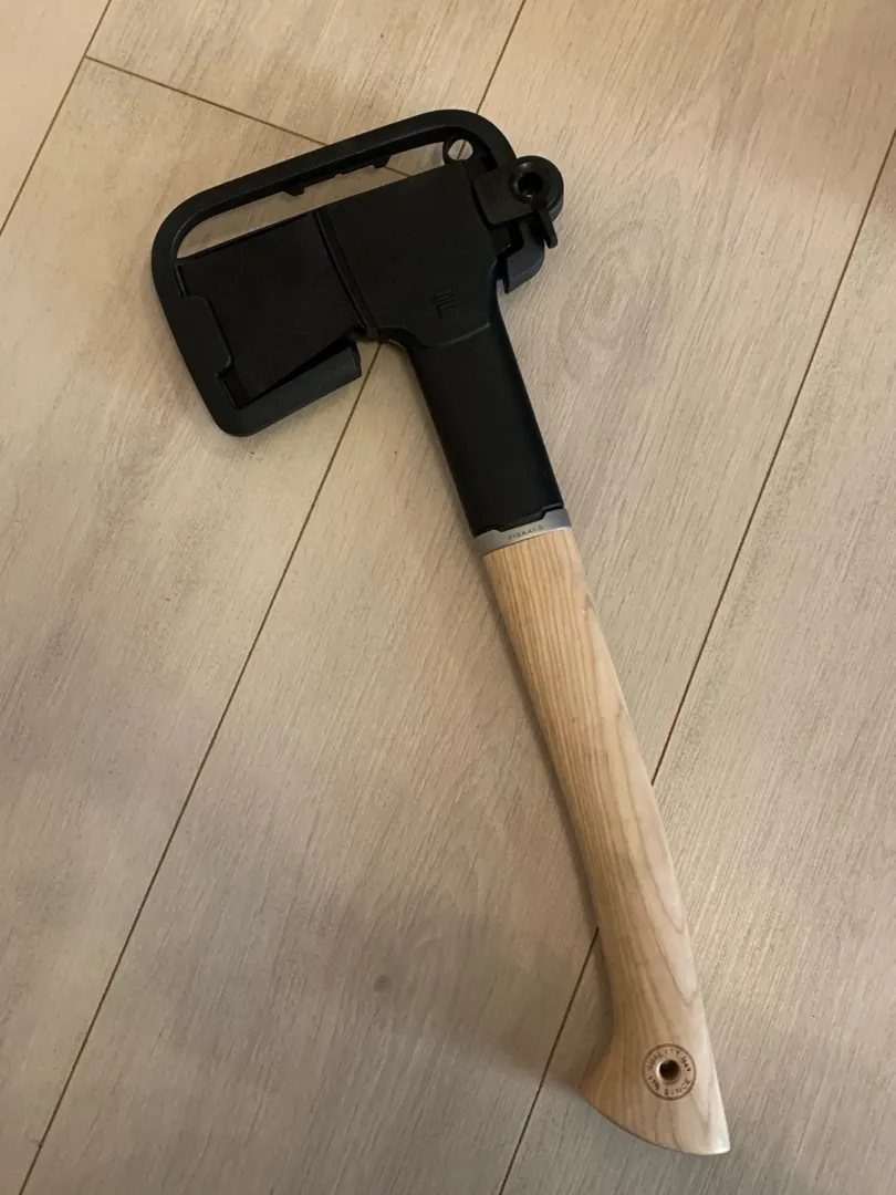 Топор fiskars norden 10