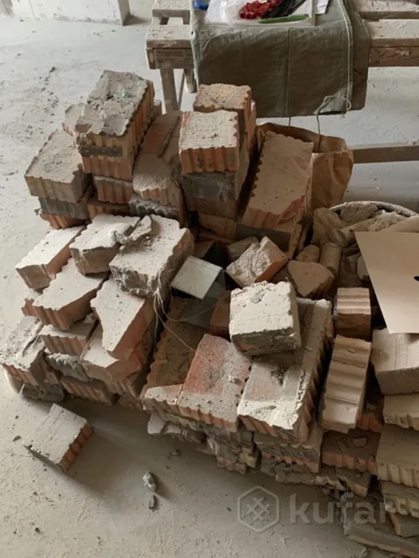 Кирпич красный(колотый/целый)