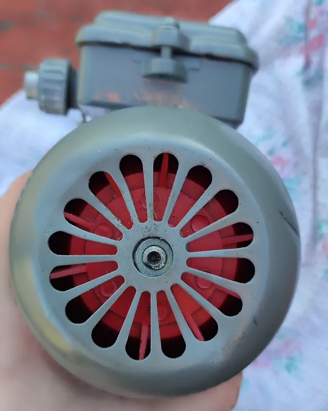 Электродвигатель