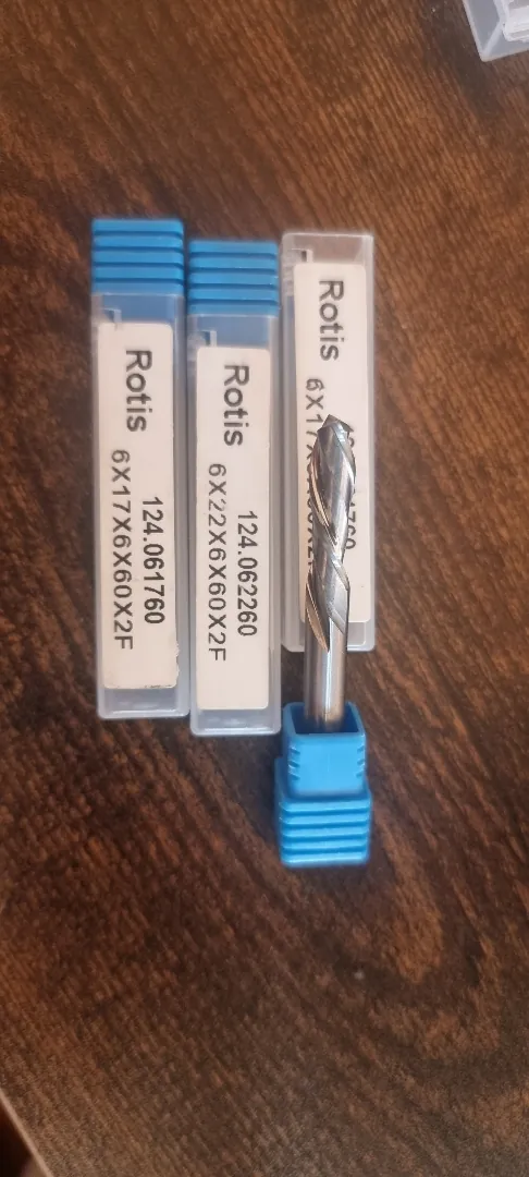 Продам концевые фрезы