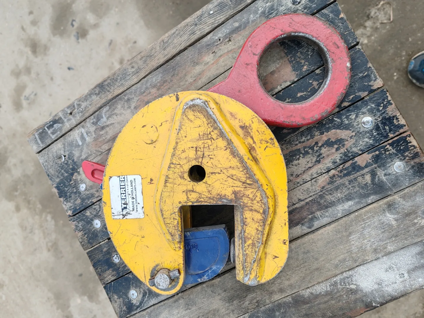 Захват вертикальный