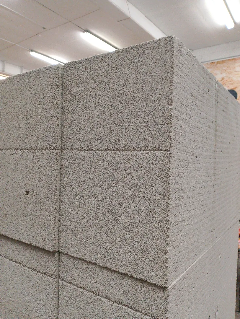 Блок стеновой