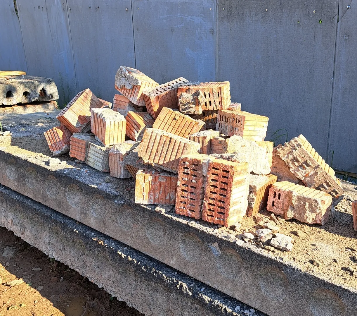 Кирпич двойной б/у