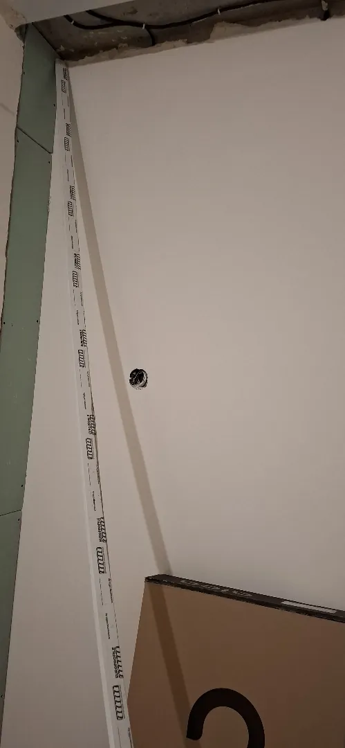 Профиль оконный нащельник