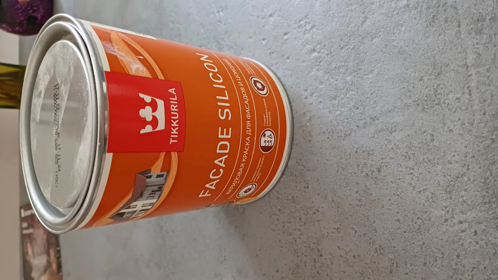 Акриловая краска TIKKURILA