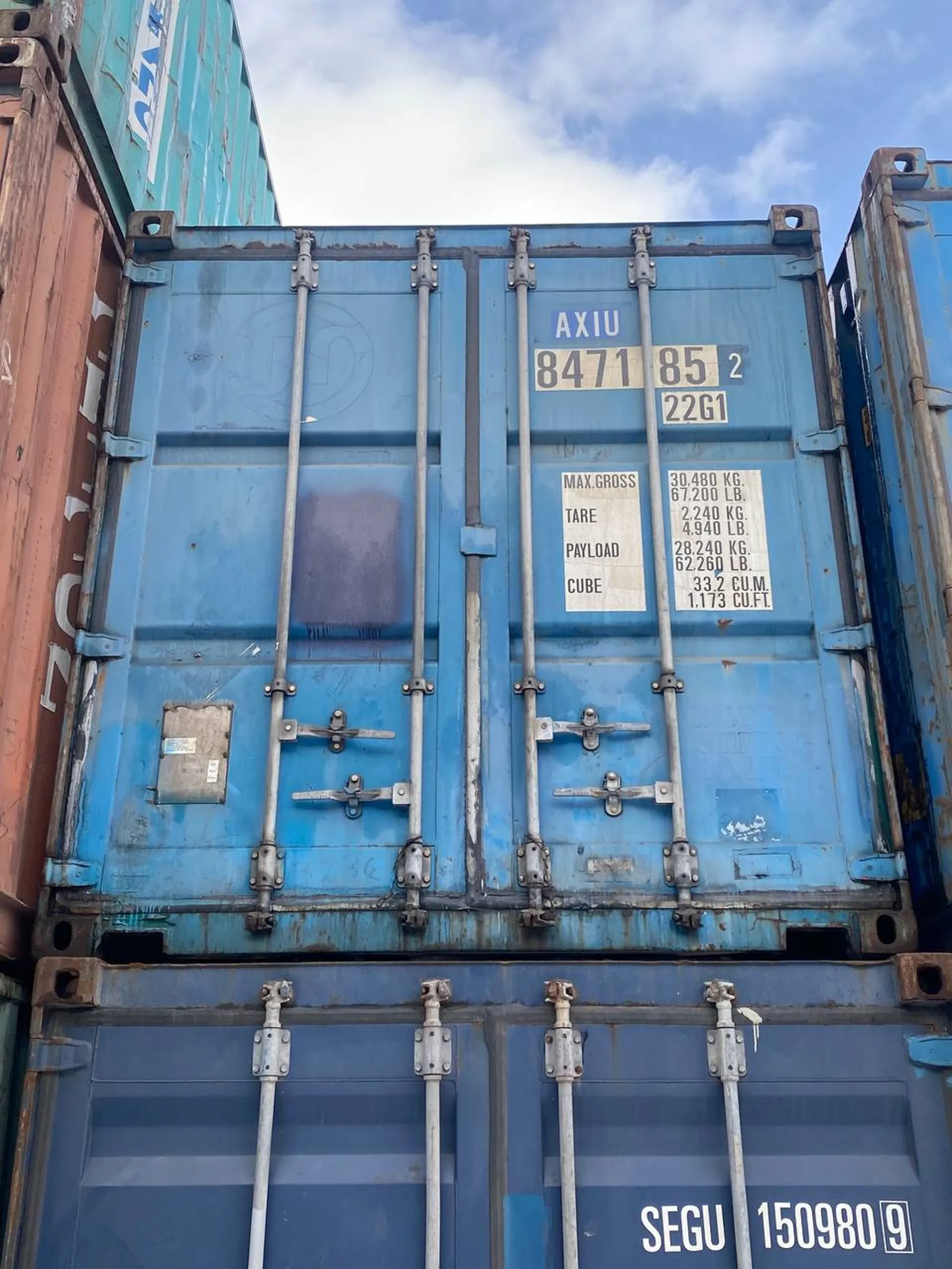 Контейнер морской